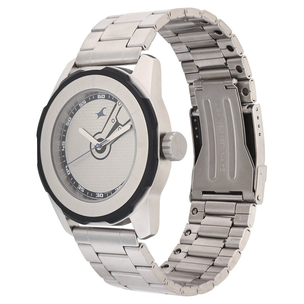 Fastrack 3099ssb 50m sale wr price