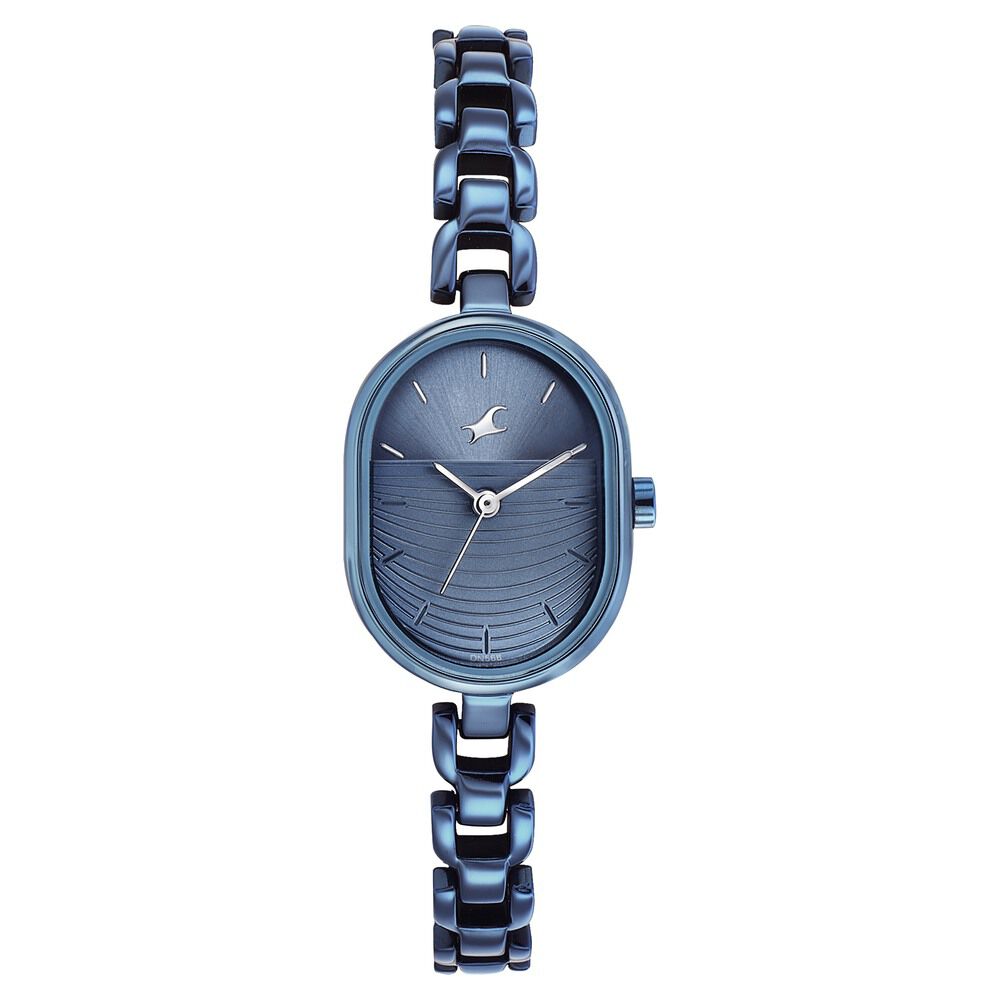 Experience Luxury: Longbo's stainless steel blue analog dial silver chain  watch.⌚💙 👉 Shop Now: www.trenderzz.pk (link in bio) �... | Instagram