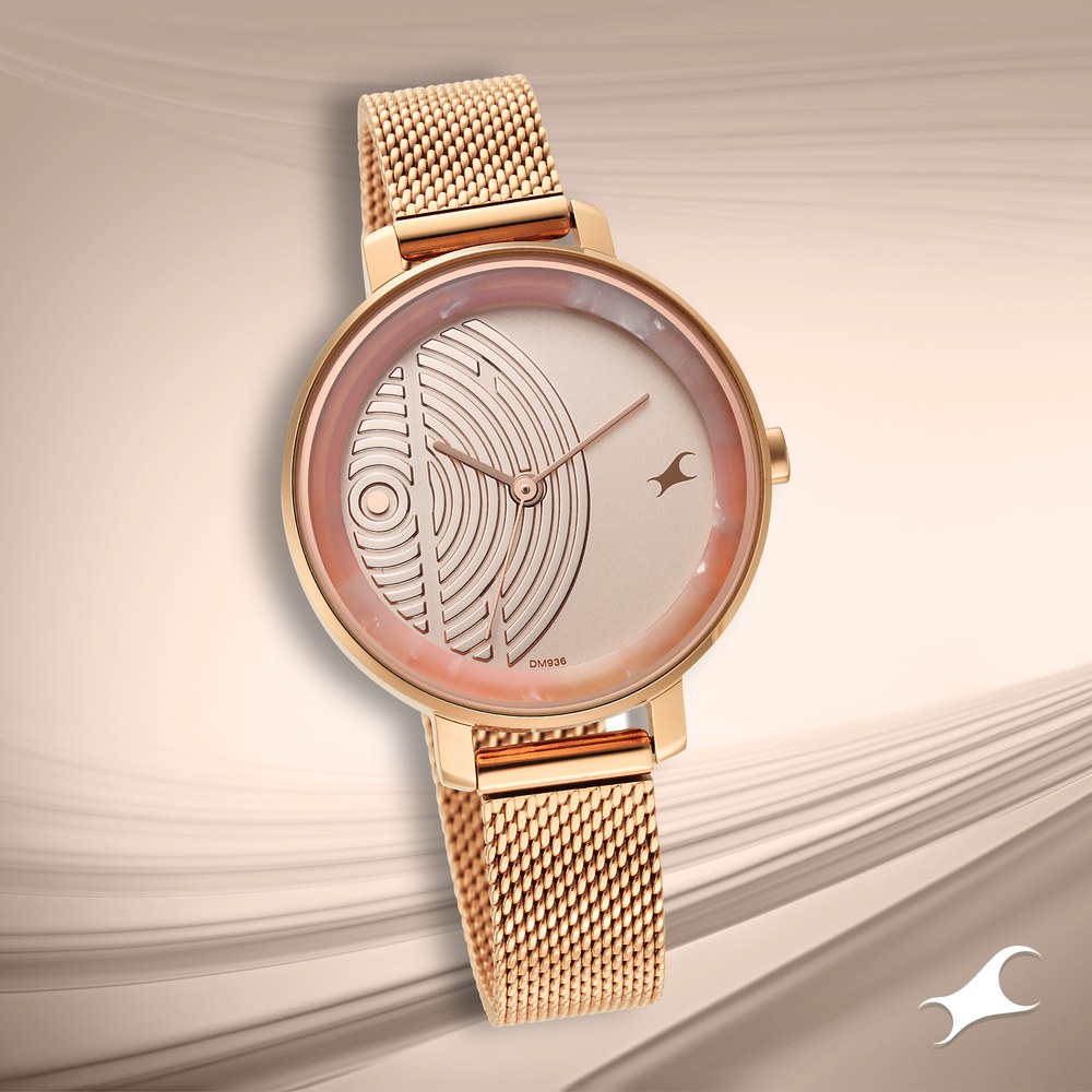 Fastrack Glitch Quartz Analog Rose Gold Dial Leather Strap Watch for Girls